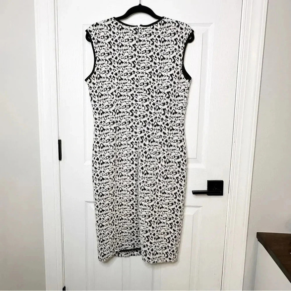 PHILOSOPHY Dress Scoop Neck Sleeveless Sheath Black White Leopard Print Size L - Picture 6 of 6